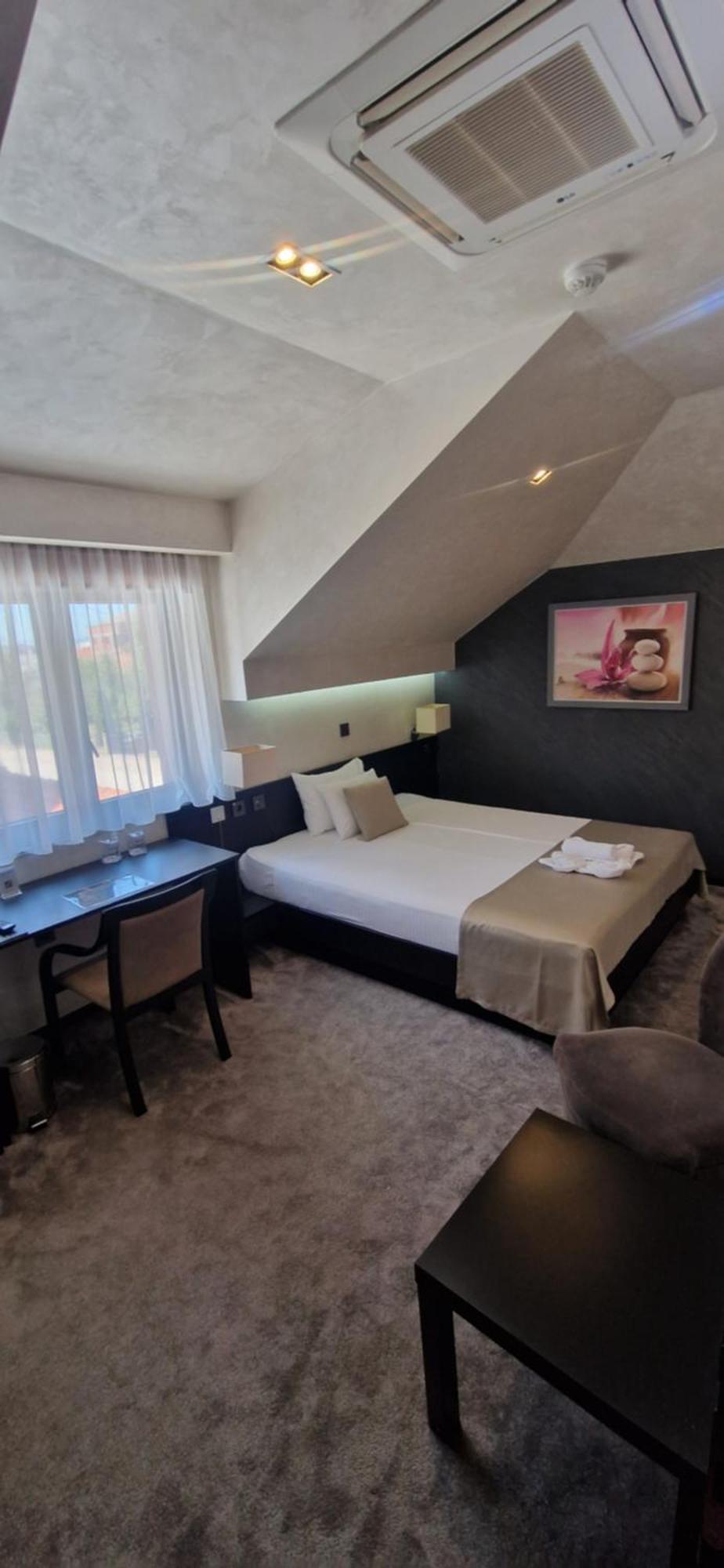Garni Hotel Zen Free Parking Nis Ngoại thất bức ảnh
