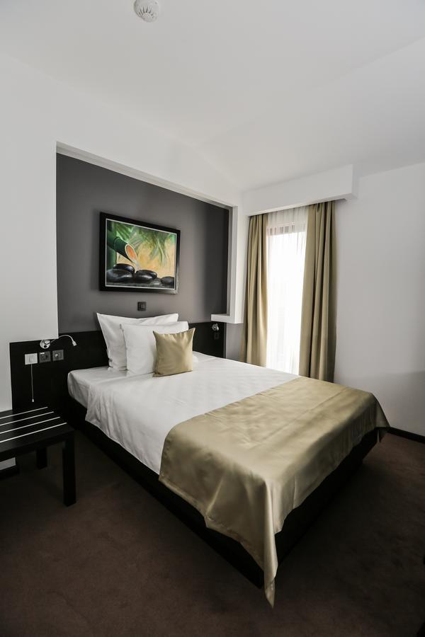 Garni Hotel Zen Free Parking Nis Ngoại thất bức ảnh