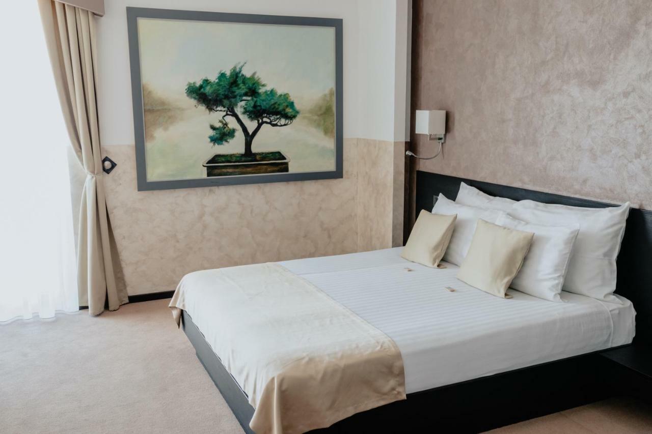 Garni Hotel Zen Free Parking Nis Ngoại thất bức ảnh